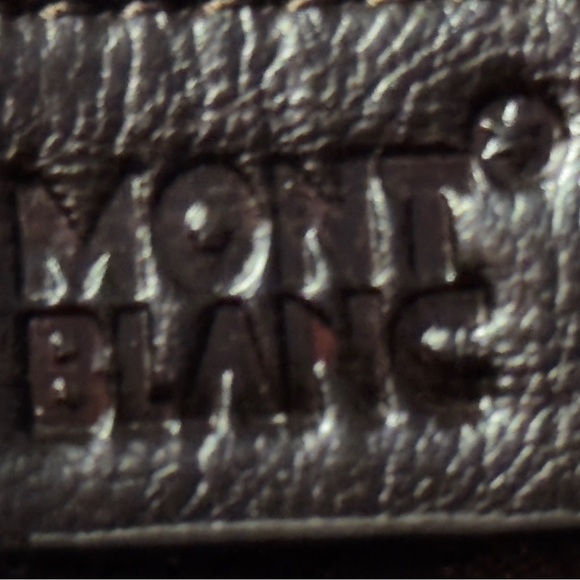 This is an authentic Montblanc messenger bag. Lightly used! - Picture 4 of 6